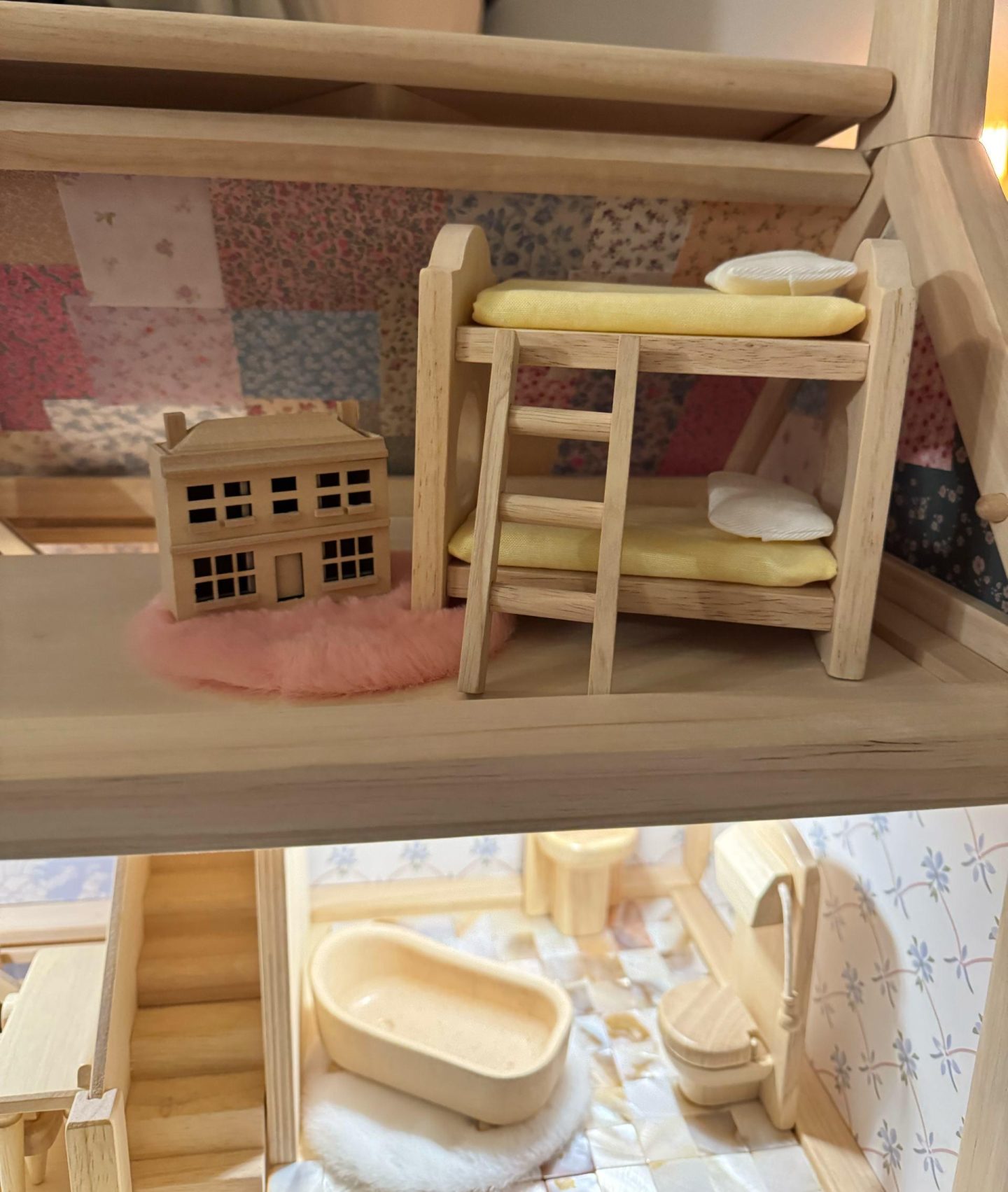 PlanToys Victorian Dollhouse Makeover & Review